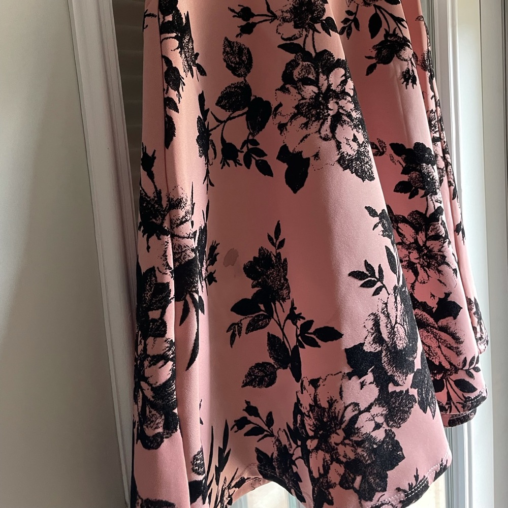 Skirt - Picture 3 of 4